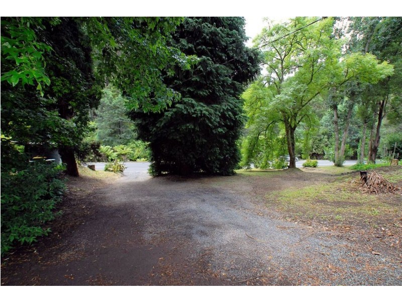 188 Monbulk Road, Kallista VIC 3791