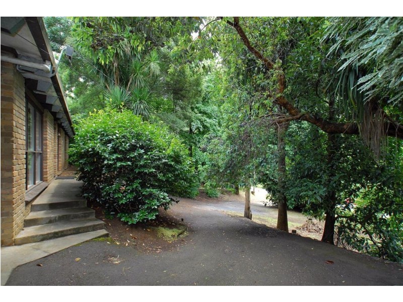 188 Monbulk Road, Kallista VIC 3791