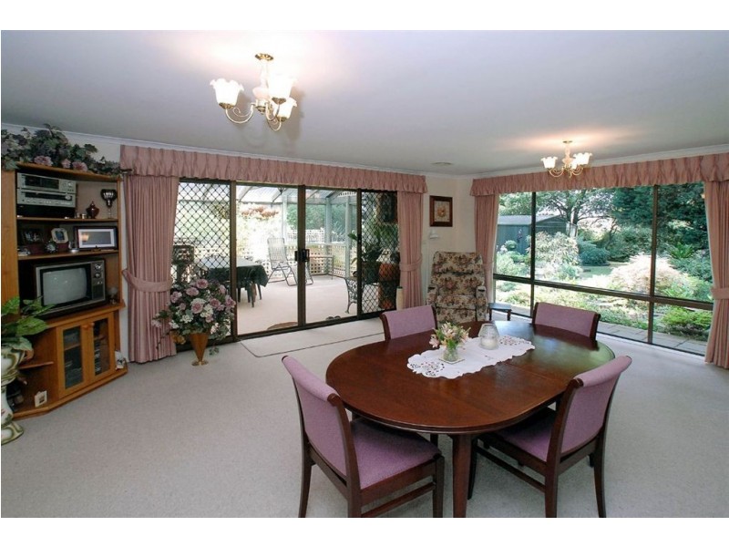 12 Eleanor Grove, Kallista VIC 3791