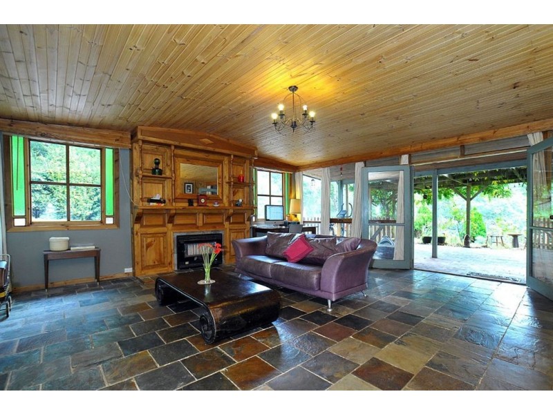 6 Ramsay Court, The Patch VIC 3792