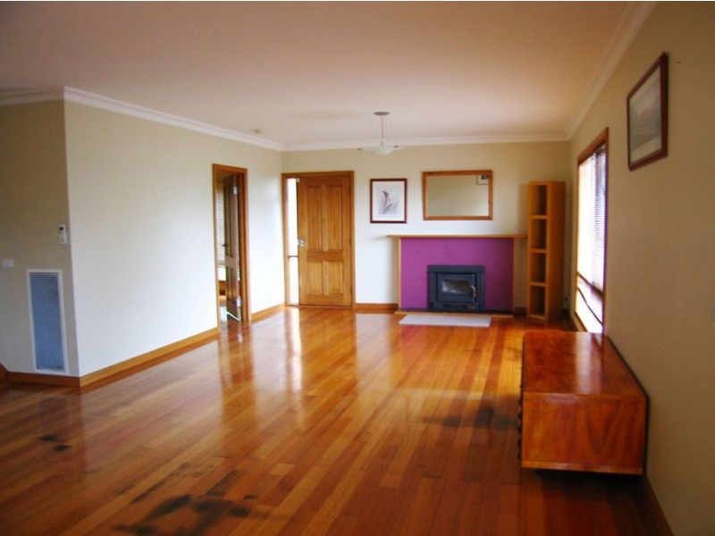 73 Ternes Road, Upwey VIC 3158