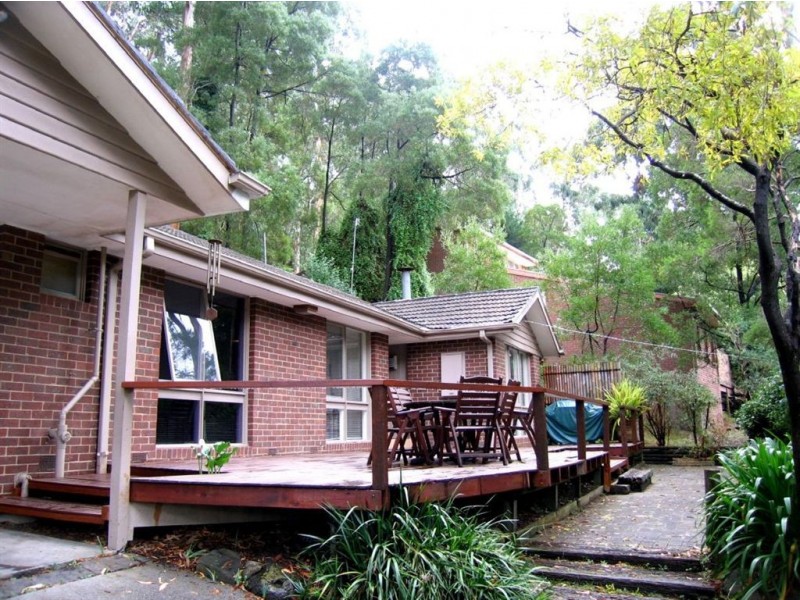 18 Hazelvale Road, Tecoma VIC 3160