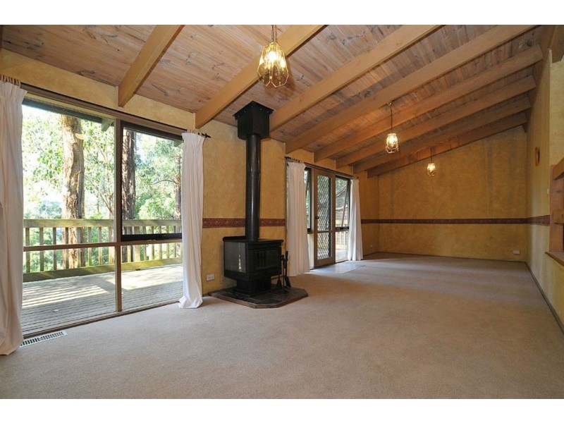 15 Peters road, Belgrave VIC 3160