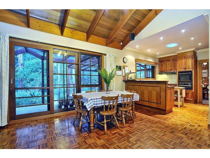 2 Summit avenue, Emerald VIC 3782