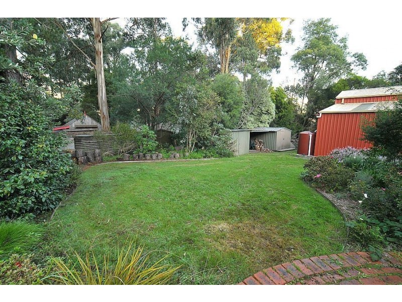 2 Summit avenue, Emerald VIC 3782