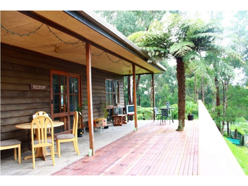 2 arthur Road, Cockatoo VIC 3781