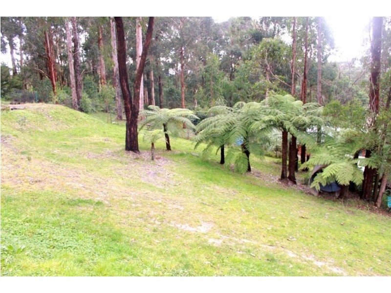 2 arthur Road, Cockatoo VIC 3781