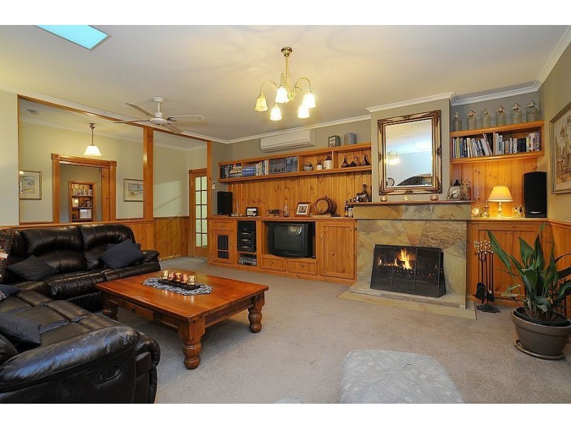 25 Torry Hill Road, Upwey VIC 3158