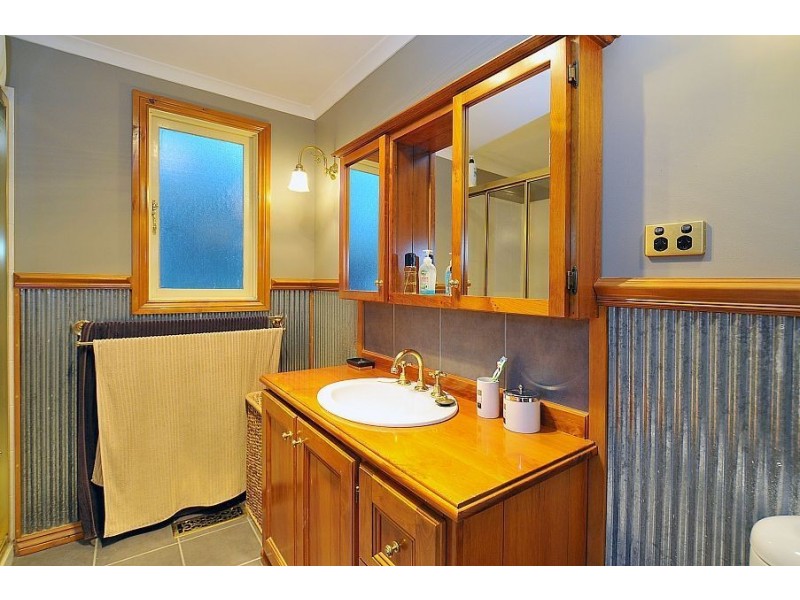 25 Torry Hill Road, Upwey VIC 3158