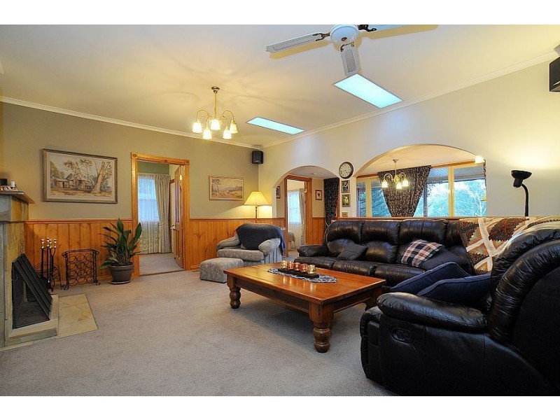 25 Torry Hill Road, Upwey VIC 3158