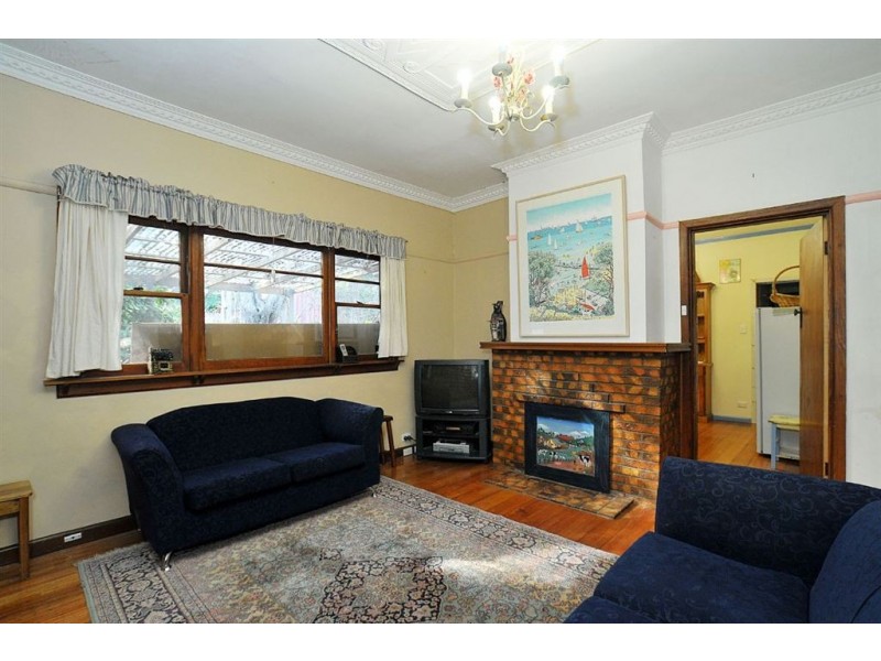 8 McNicol Road, Tecoma VIC 3160