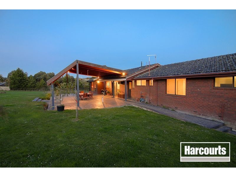 1 Brently Close, Narre Warren North VIC 3804