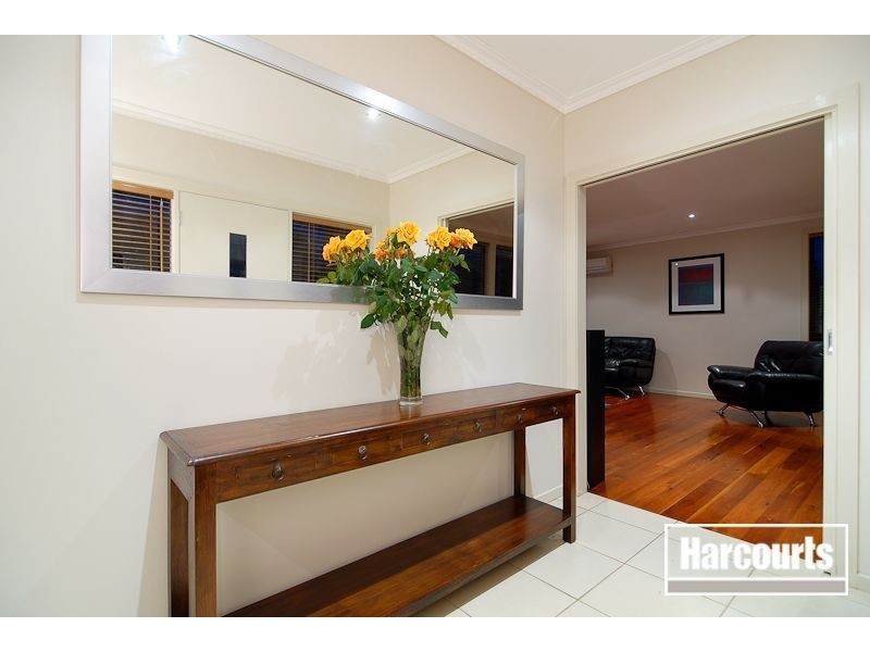 1 Brently Close, Narre Warren North VIC 3804