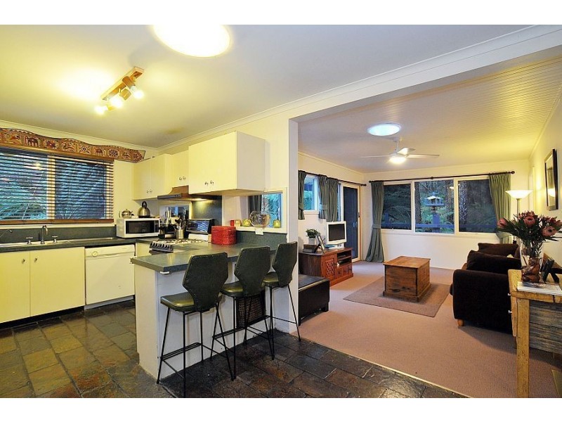 33 Blackwood Street, Tecoma VIC 3160