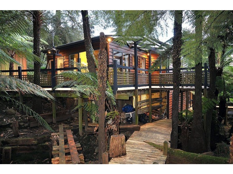 33 Blackwood Street, Tecoma VIC 3160