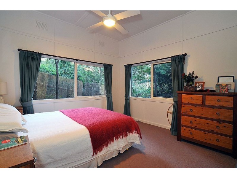 33 Blackwood Street, Tecoma VIC 3160