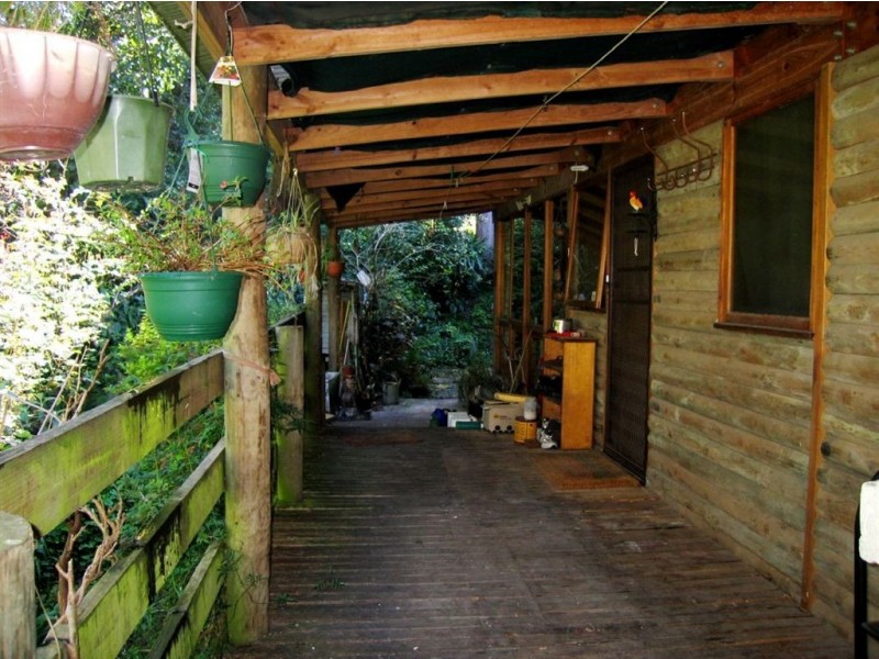 5 Rocksleigh Avenue, Tecoma VIC 3160