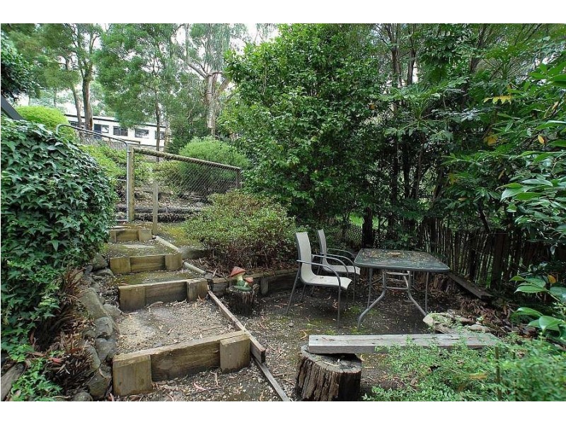 10 Gordon Avenue, Tecoma VIC 3160