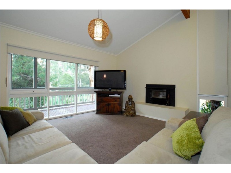 13 Bellbird Street, Belgrave VIC 3160