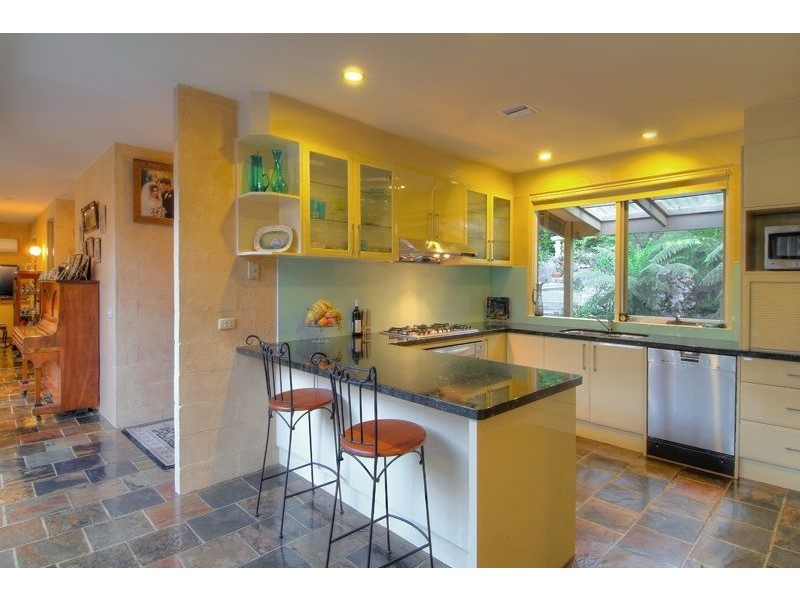 102 Mount Morton Road, Belgrave Heights VIC 3160