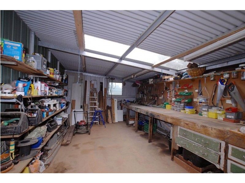 17-19 Vika Ave, Monbulk VIC 3793