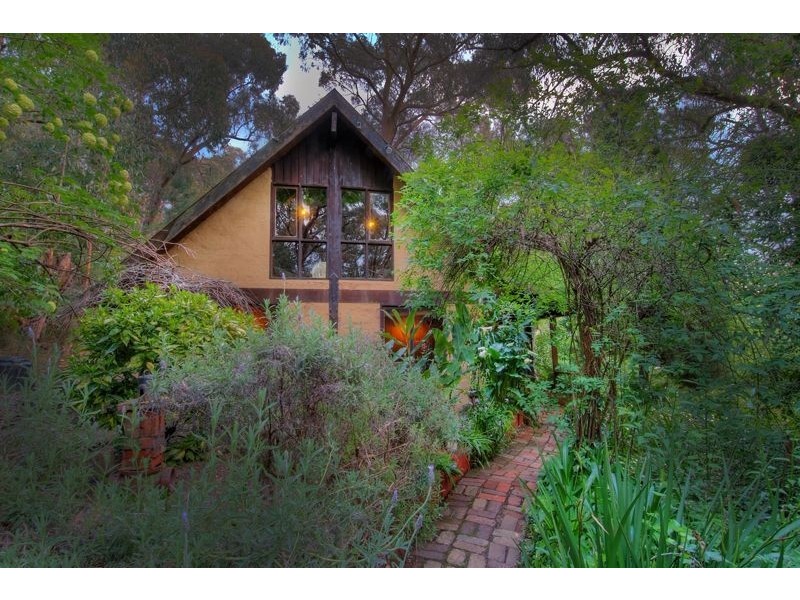 10 Stewart Rd, Emerald VIC 3782