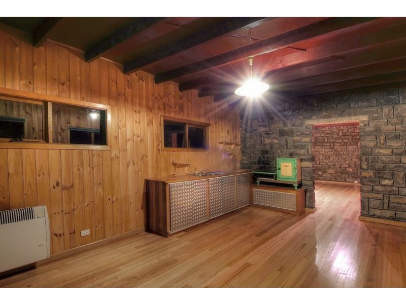 10 Stewart Rd, Emerald VIC 3782