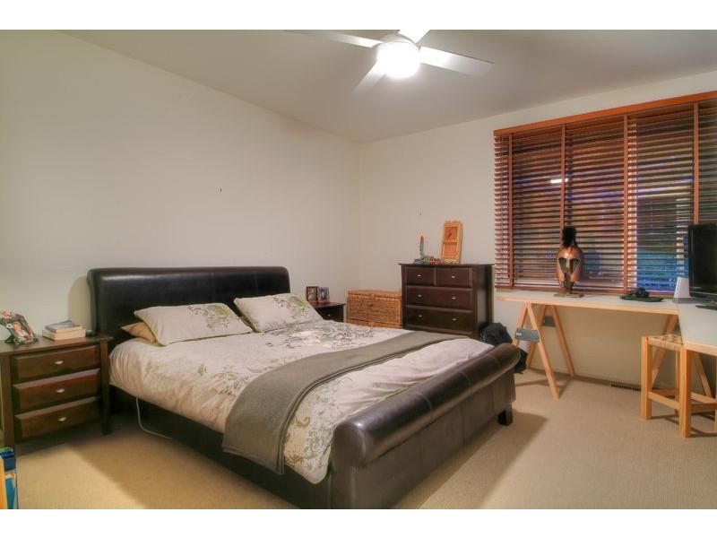 12 Eileen Avenue, Kalorama VIC 3766