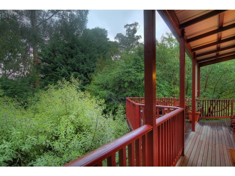 12 Eileen Avenue, Kalorama VIC 3766