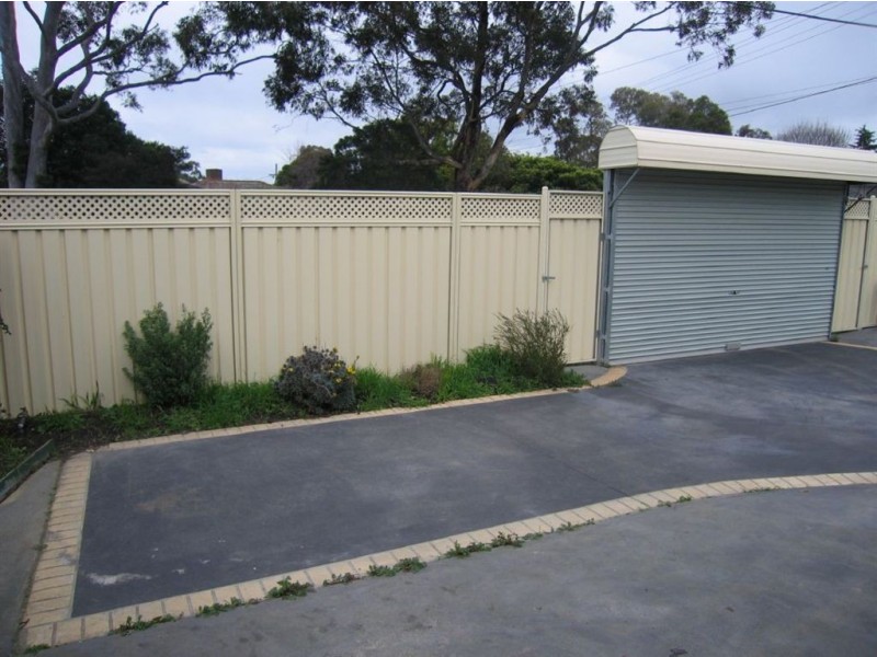 8 anne road, Knoxfield VIC 3180