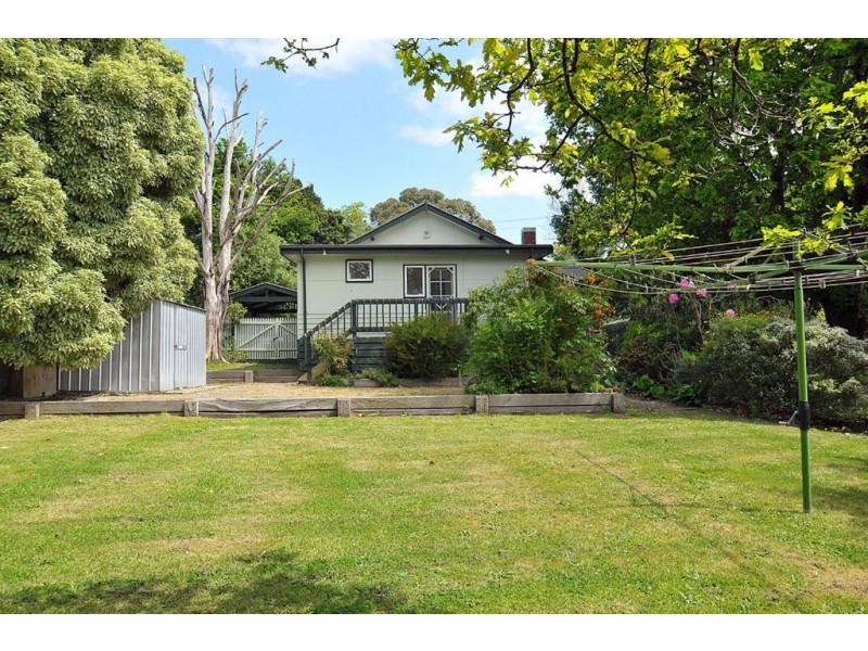 372 Glenfern Road, Upwey VIC 3158
