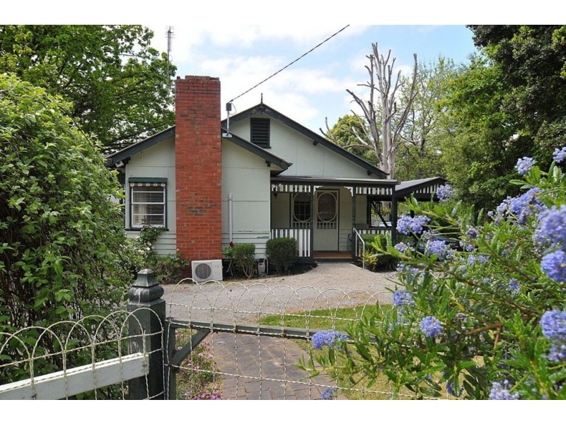 372 Glenfern Road, Upwey VIC 3158