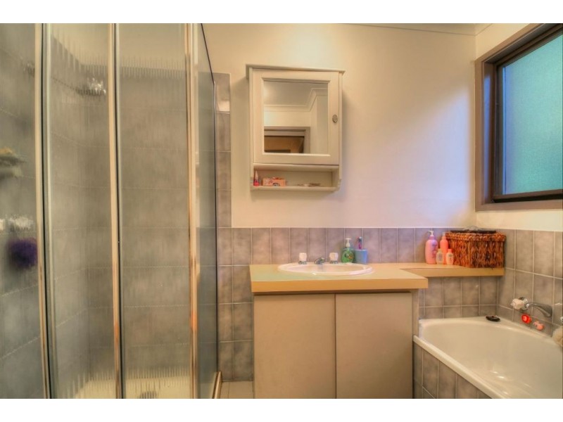 8 Sandells Rd, Tecoma VIC 3160