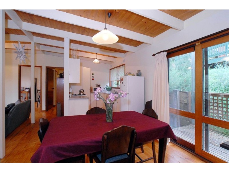 2 Gordon Ave, Tecoma VIC 3160