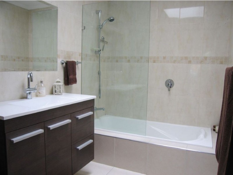 8 royal street, Upper Ferntree Gully VIC 3156