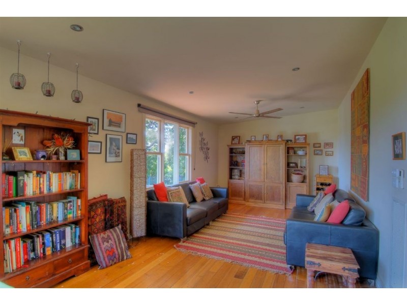 24 Bridgewater Road, Seville VIC 3139