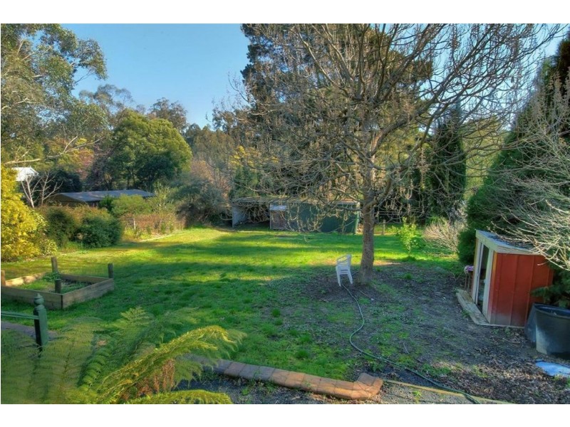 123 Woori Yallock Road, Cockatoo VIC 3781