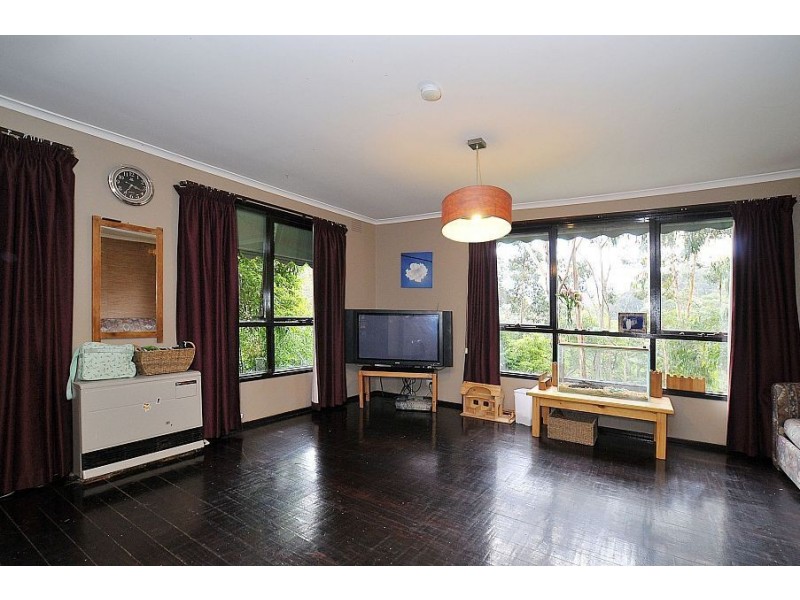 8 Anderson Street, Tecoma VIC 3160