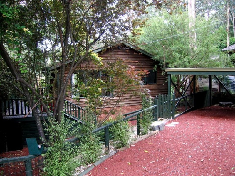 8 Anderson Street, Tecoma VIC 3160