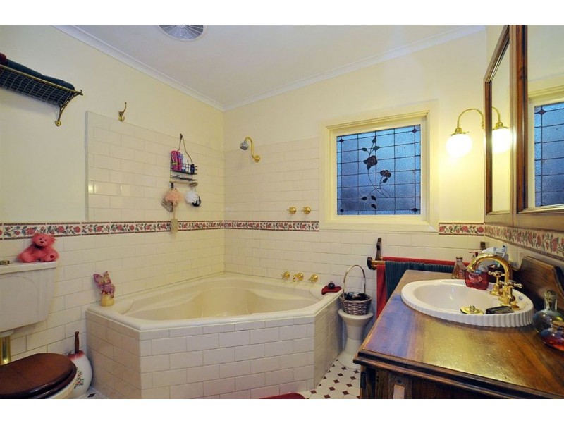 17 Wattle Ave, Belgrave VIC 3160
