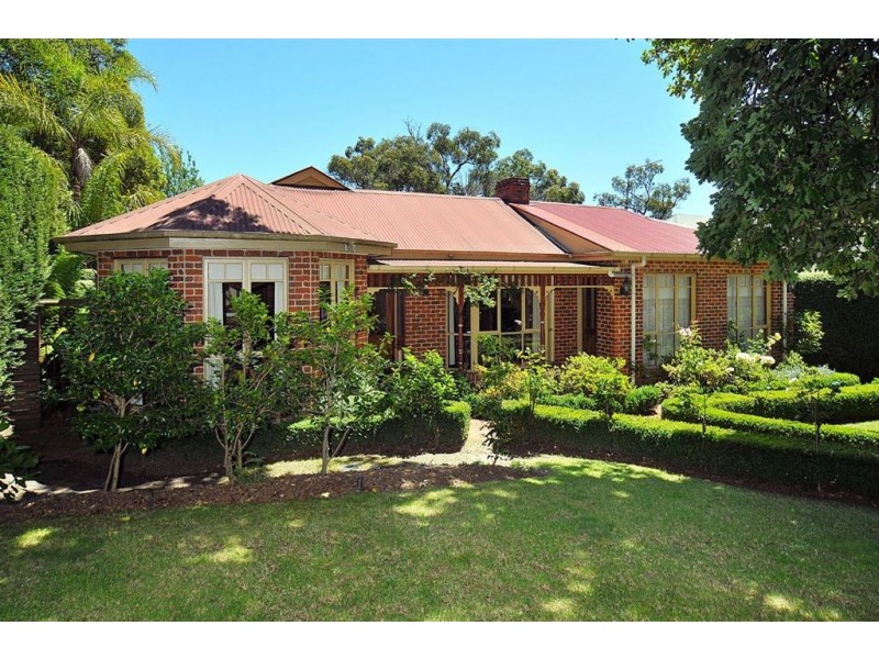 409 Glenfern Road, Upwey VIC 3158