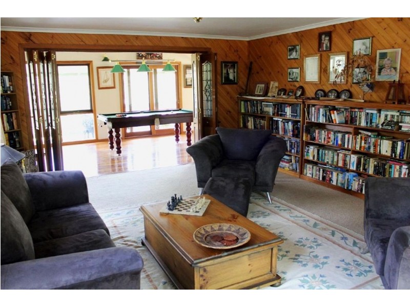 28 Alexandra Street, Upper Ferntree Gully VIC 3156