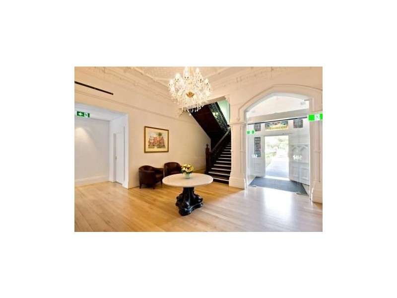 1002/572 St Kilda Road, Melbourne VIC 3000