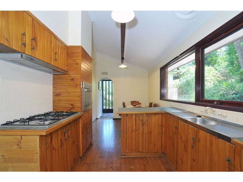 18 Earl Street, Upwey VIC 3158