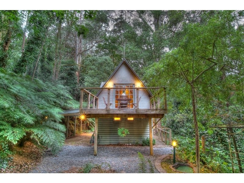 3 Guilfoyle Drive, Sassafras VIC 3787