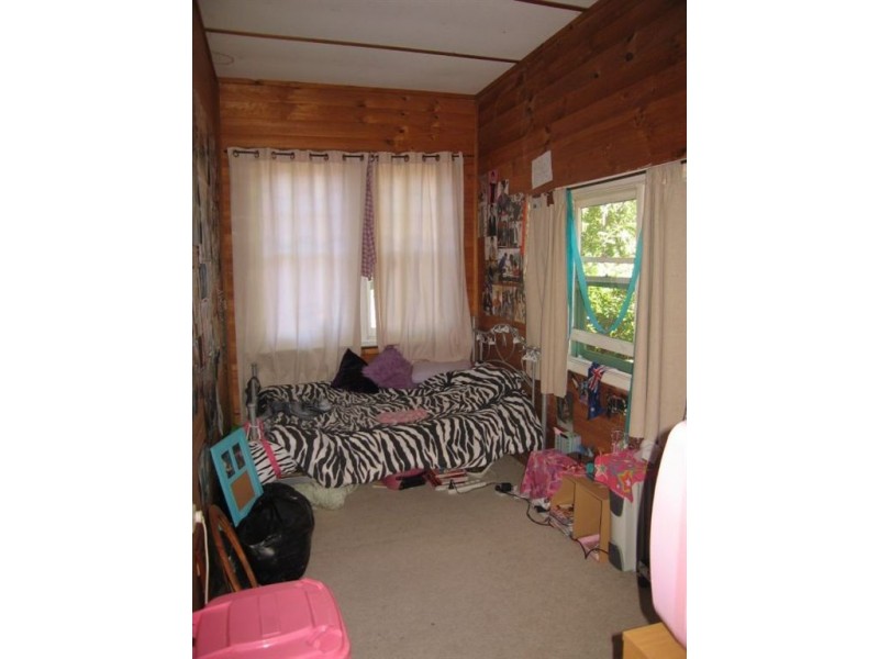 2 Gums Ave, Belgrave VIC 3160