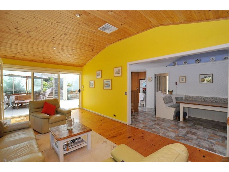 22 Florence Ave, Upwey VIC 3158