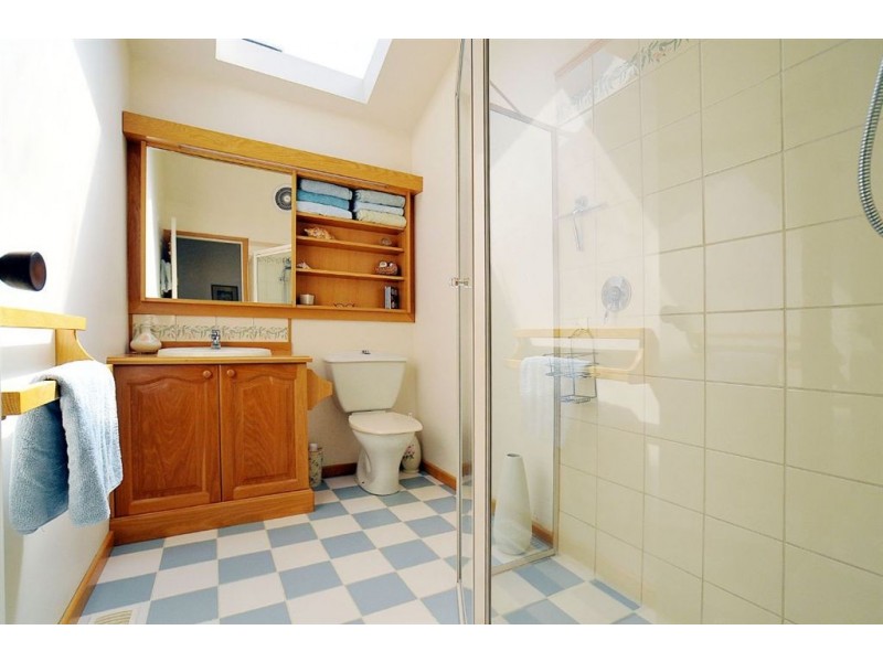 22 Florence Ave, Upwey VIC 3158