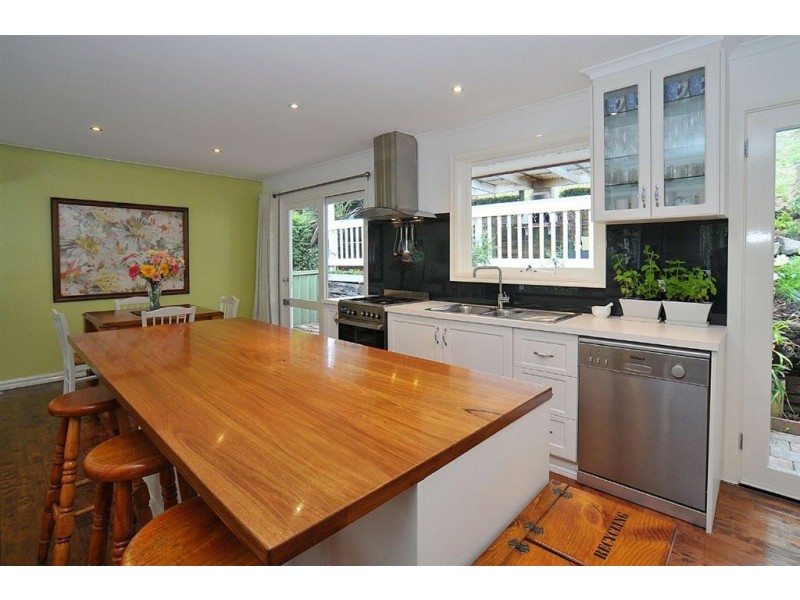 13 Apsley Road, Belgrave VIC 3160