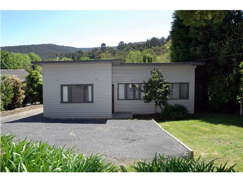 17 Edward Street, Upper Ferntree Gully VIC 3156